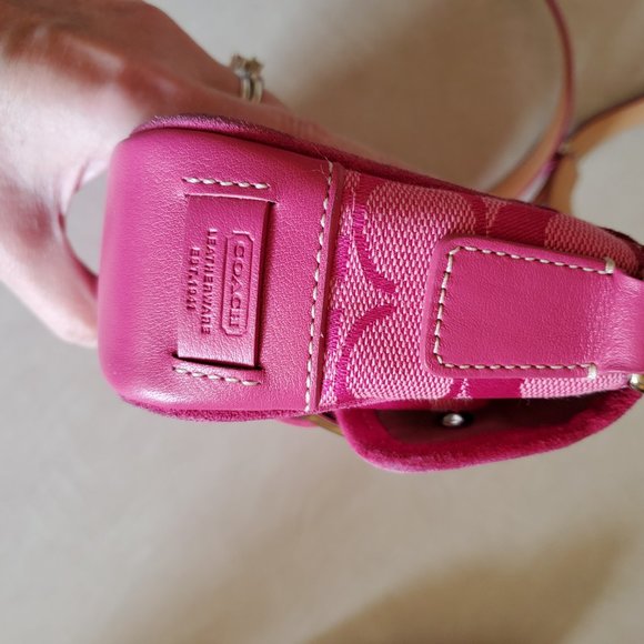 LIKE NEW RARE VINTAGE Coach Mini Field Crossbody Bag Purse - Picture 6 of 11